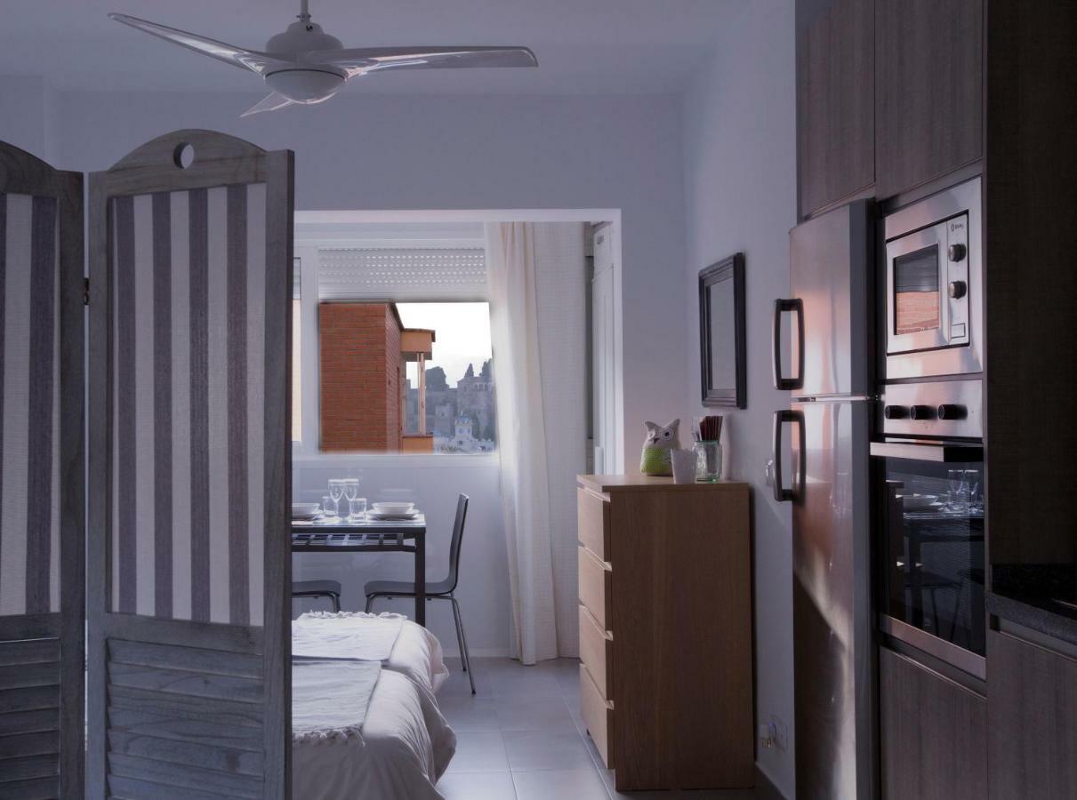 Apartamento Malagueta Beach 10 Malaga Ngoại thất bức ảnh