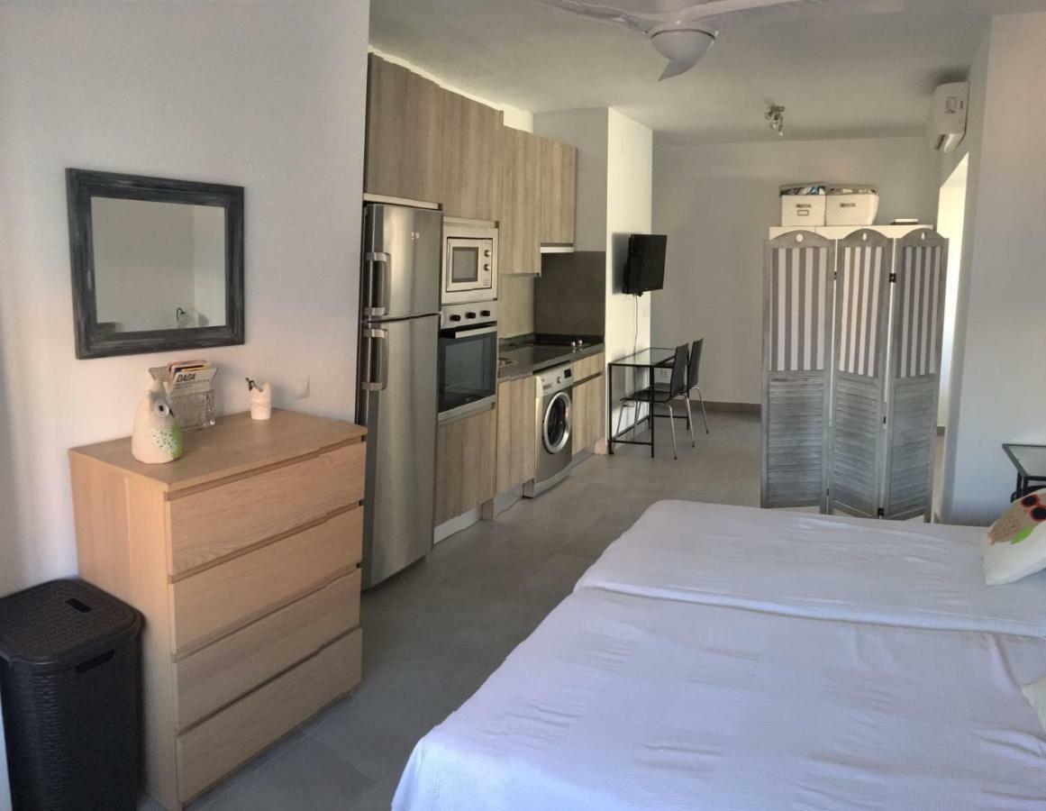 Apartamento Malagueta Beach 10 Malaga Ngoại thất bức ảnh